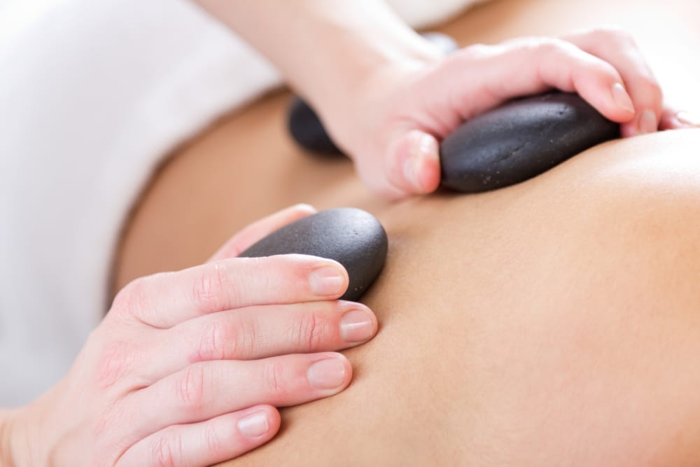 Massage Hot-Stone | Pierres-chaude